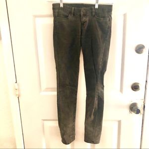 Low waisted gray skinny slim jeans size 26 x 32